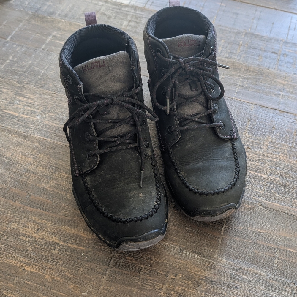 KURU Women's Black Leather Boots